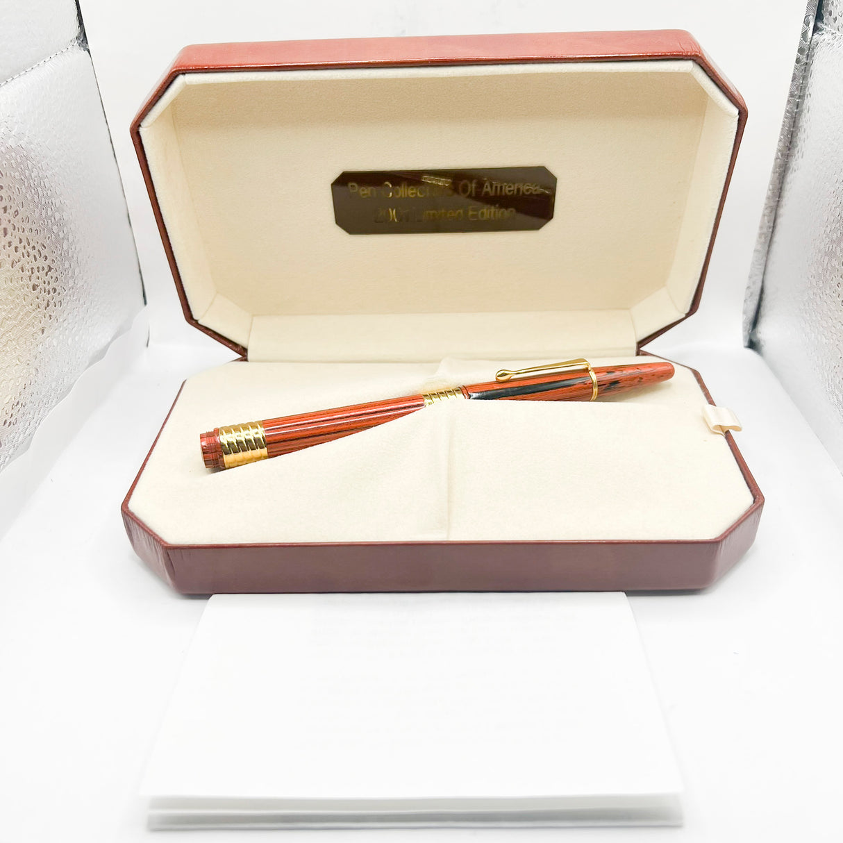 Bexley Woodgrain Ebonite Taper Cap Fountain Pen Limited Edition on behalf of Pen Collectors of America - Fine 18kt Gold Nib