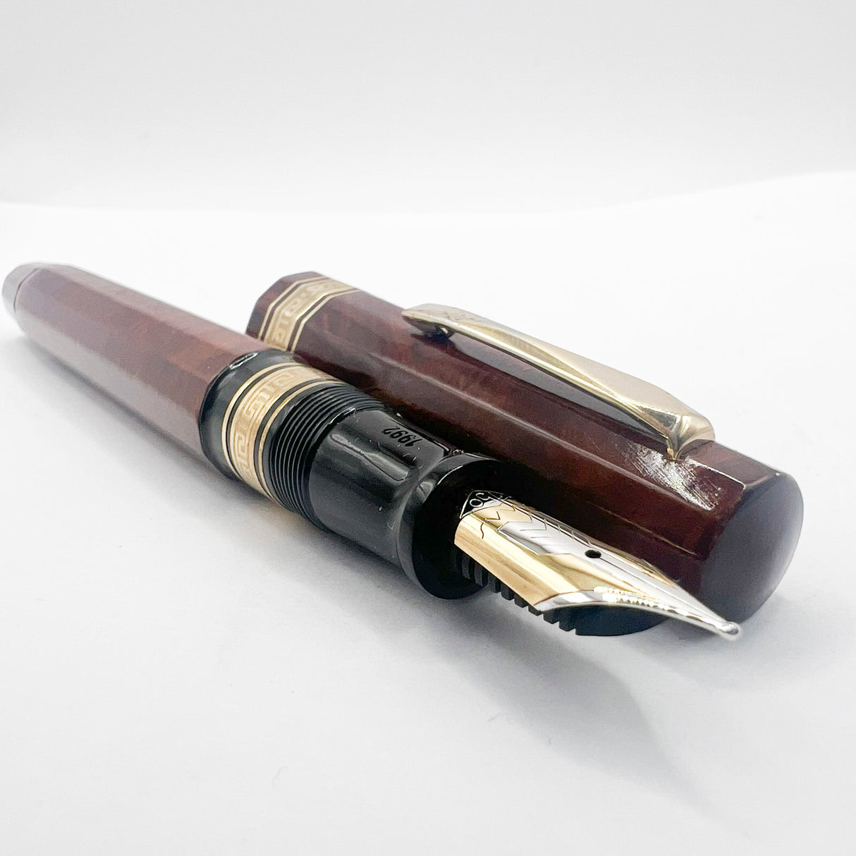 OMAS Cristoforo Colombo II Briar Wood Senior Paragon Fountain Pen - Medium 18kt Gold Nib