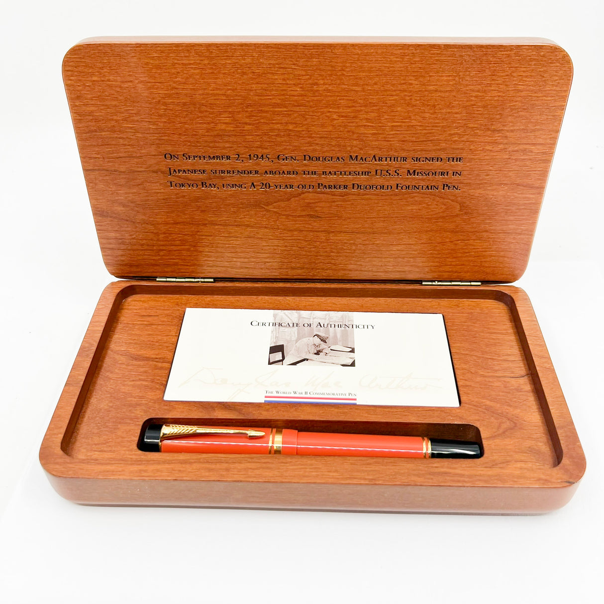 Parker Duofold Douglas MacArthur Centennial (Largest Size) Limited Edition Fountain Pen - Fine 18kt Gold Nib