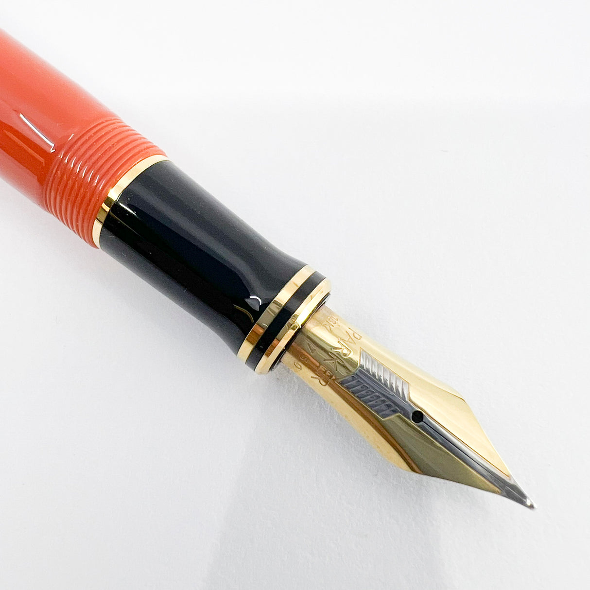 Parker Duofold Douglas MacArthur Centennial (Largest Size) Limited Edition Fountain Pen - Fine 18kt Gold Nib