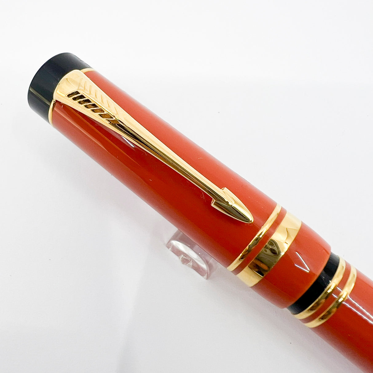 Parker Duofold Douglas MacArthur Centennial (Largest Size) Limited Edition Fountain Pen - Fine 18kt Gold Nib