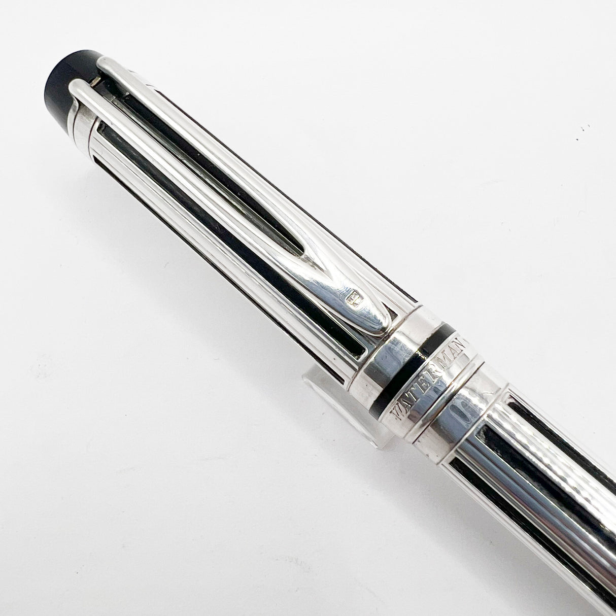 Waterman Night & Day Silver-Plated Fountain Pen - Medium 18kt Gold Nib