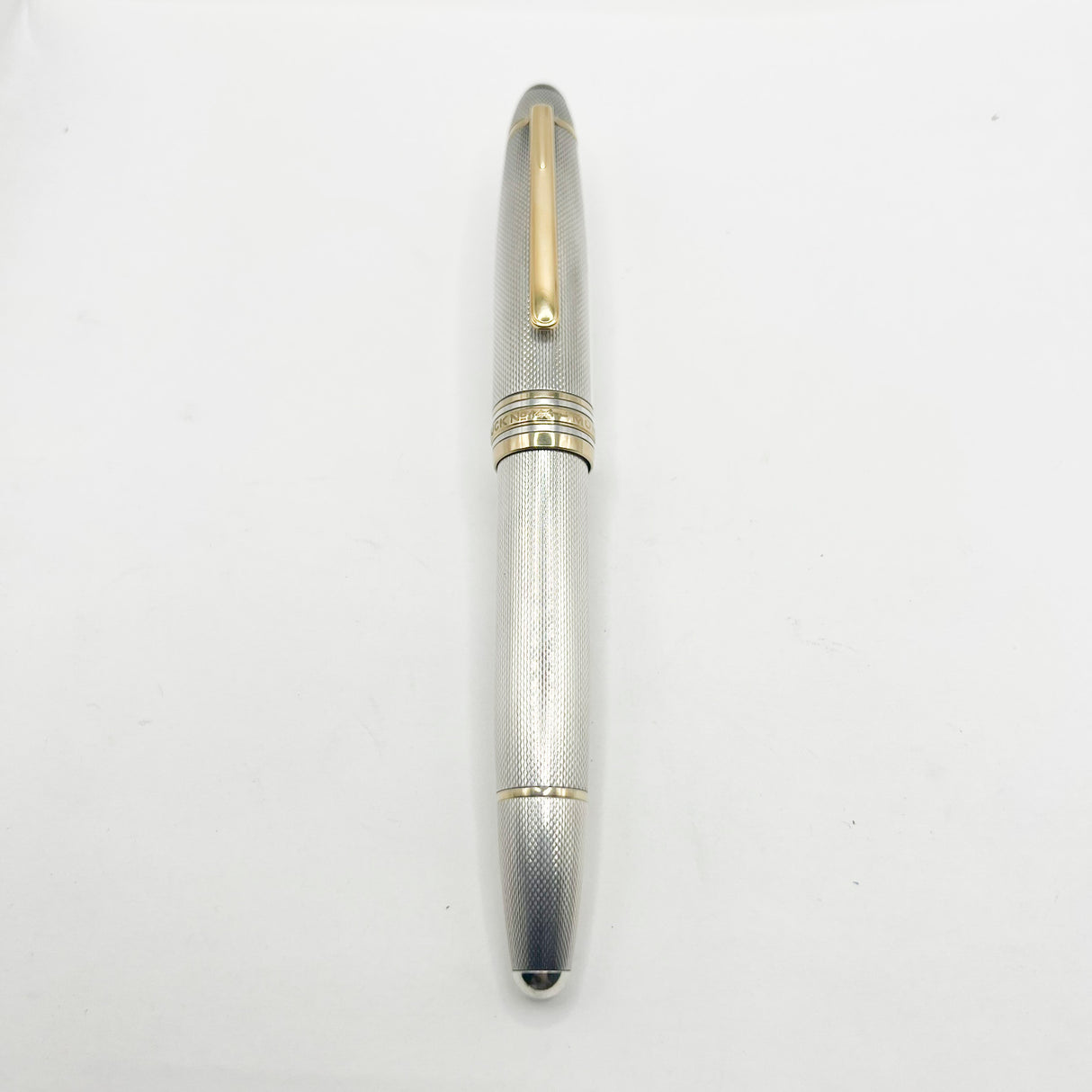 Montblanc Meisterstück Solitaire LeGrand Barleycorn Sterling Silver #146S Fountain Pen - Flexible Fine 18kt Gold Nib