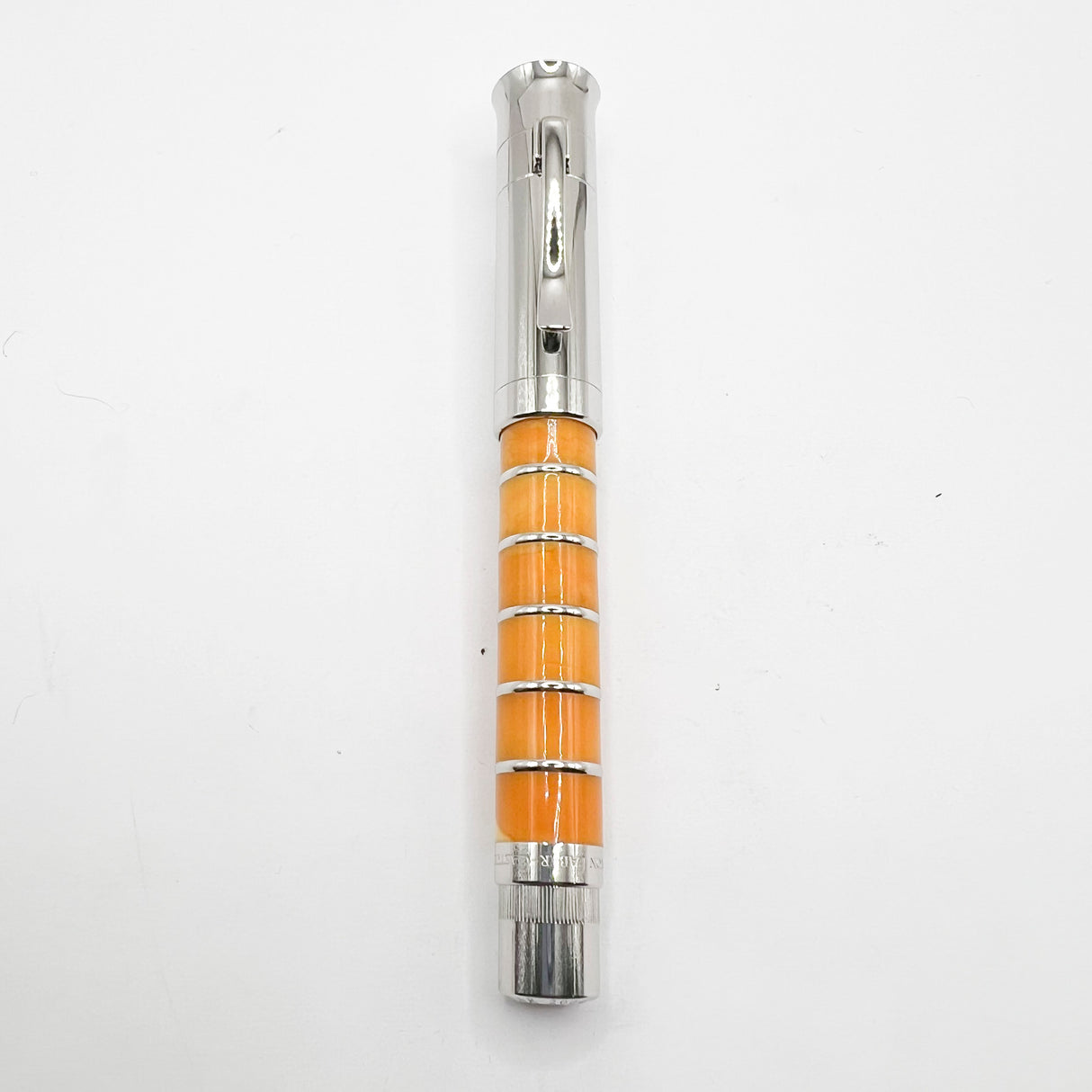 Graf von Faber-Castell "Amber" Pen of the Year 2004 - Medium 18kt Gold Nib - Very Desirable!!
