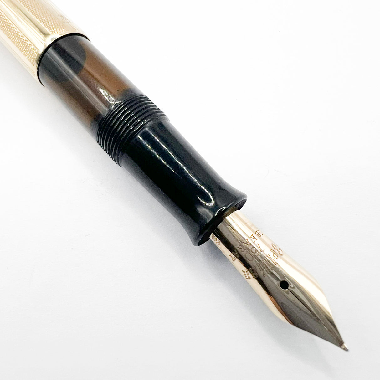 Pelikan 1931 Originals Of Their Time - 18kt Gold Overlay Limited Edition Fountain Pen - Fine 18kt Gold Nib
