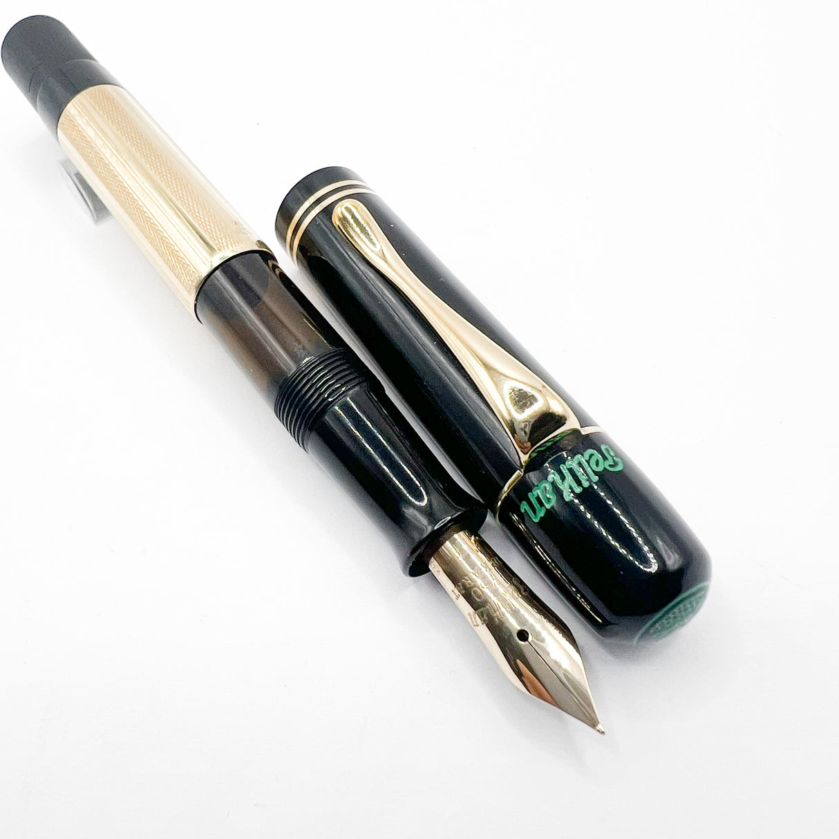 Pelikan 1931 Originals Of Their Time - 18kt Gold Overlay Limited Edition Fountain Pen - Fine 18kt Gold Nib