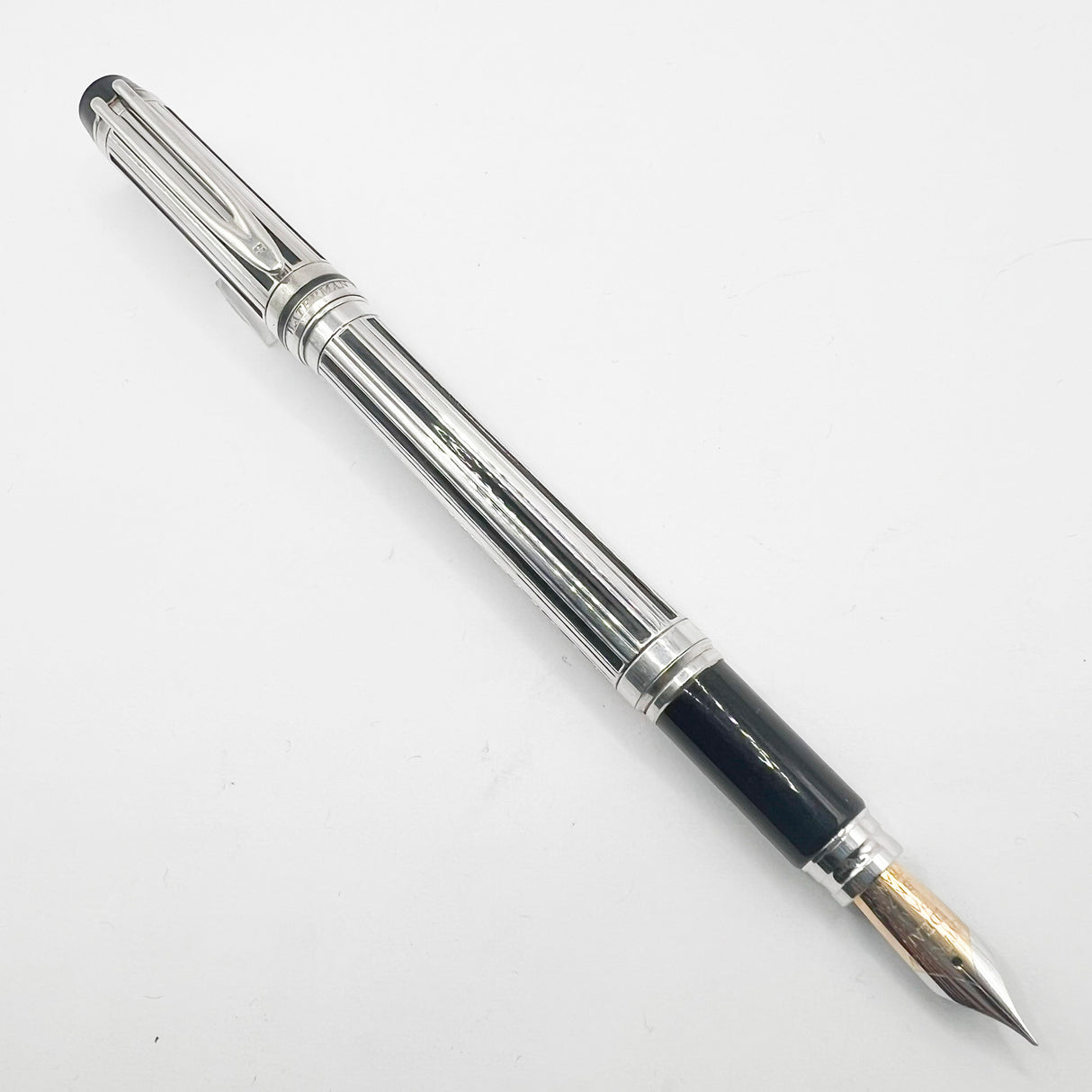 Waterman Night & Day Silver-Plated Fountain Pen - Fine 18kt Gold Nib