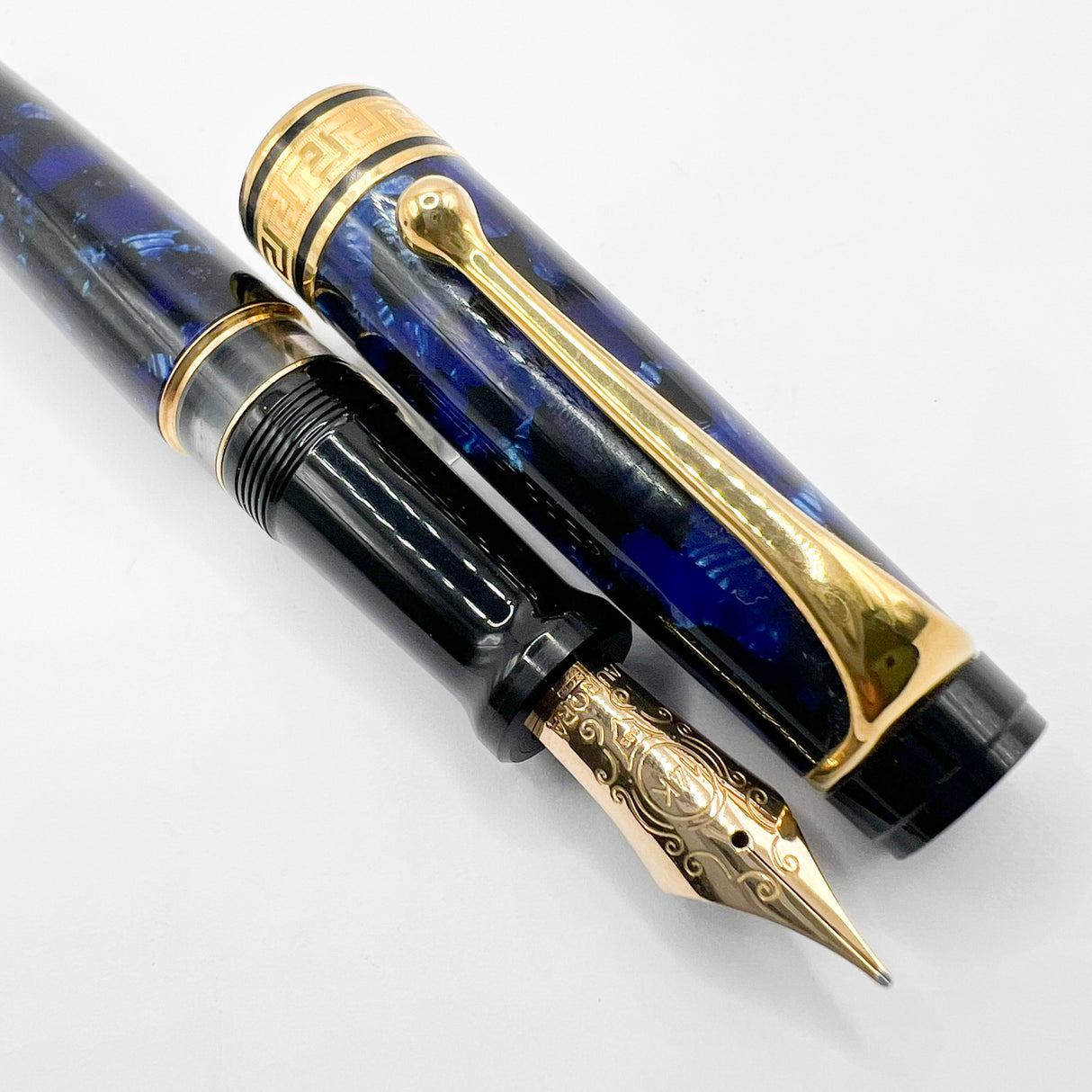 Aurora Optima Blue Marble Auroloide Fountain Pen - Medium 14kt Gold Nib