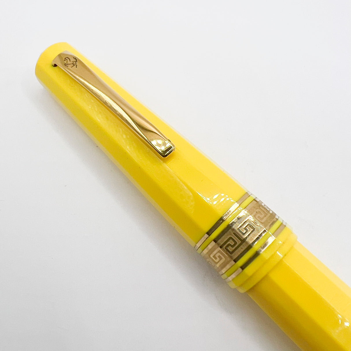 OMAS for Ferrari/1990's - Ferrari Yellow Facetted Paragon Fountain Pen - Medium 18kt Gold Nib