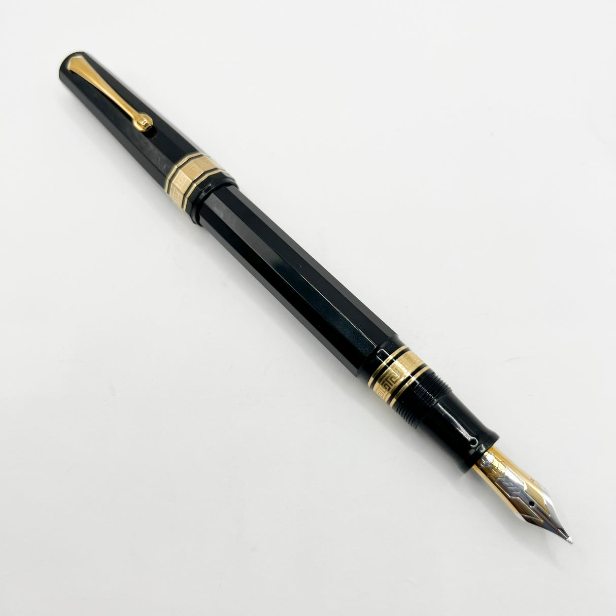 OMAS Senior Paragon Extra - Large Facetted Black Fountain Pen - Semi-Flexible Medium 18kt Gold Nib