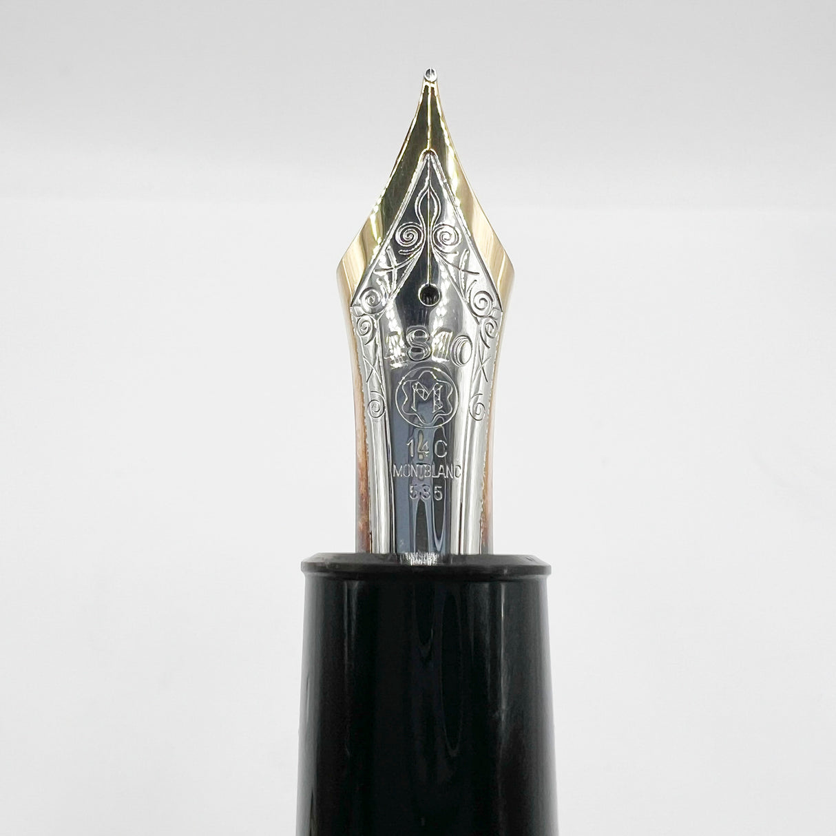 Montblanc Meisterstuck #149 (Largest) Fountain Pen - Semi-Flexible Fine 14C Gold Nib