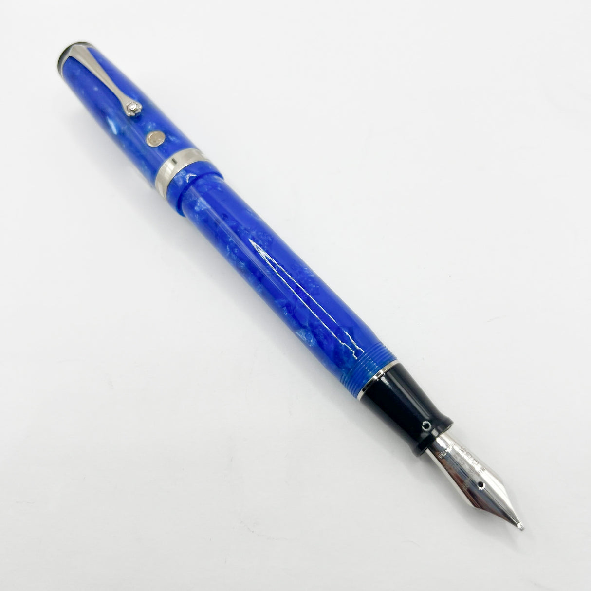 Wahl Eversharp Signature Marbled Blue Fountain Pen - Broad Stub 18kt Gold Nib