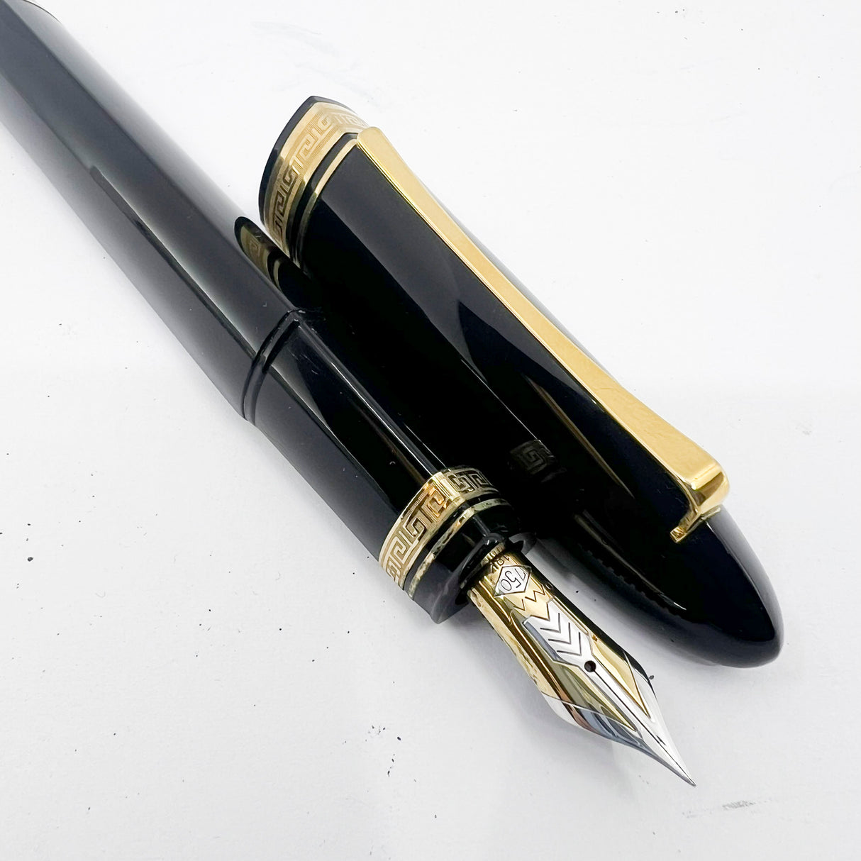 OMAS Blue/Black Overisized #360 Triangulated Fountain Pen - Extra Fine 18kt Gold Nib