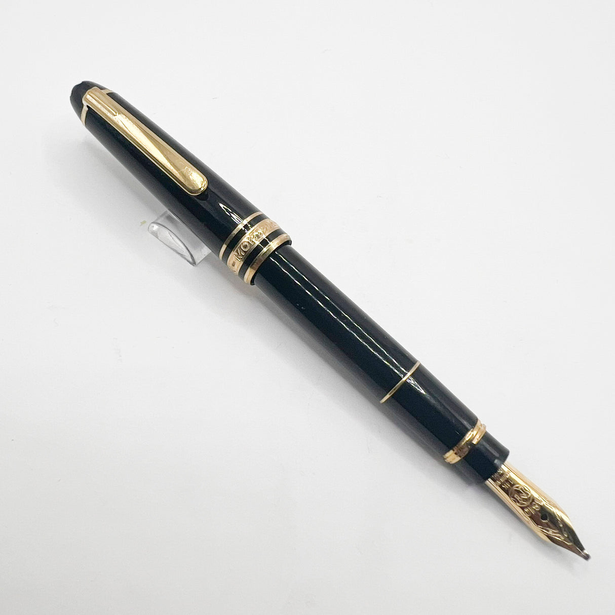 Montblanc Meisterstuck Mozart Black Resin Fountain Pen - Broad 14kt Gold Nib