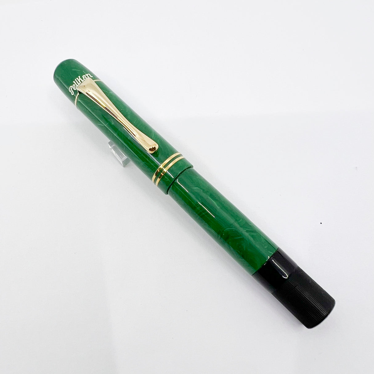 Pelikan Jade Green Celluloid (1935 Originals of their Time) Limited Edition Fountain Pen - Broad 18kt Gold Nib