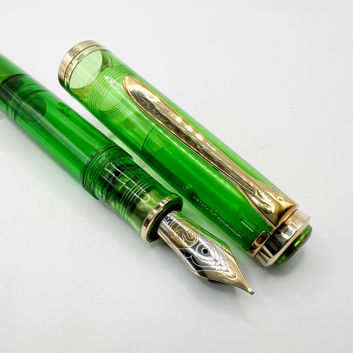 Pelikan M800 - The Original Transparent Green Demonstrator Limited Edition Fountain Pen (Circa 1995) - Semi-Flex Medium 18C Gold Nib