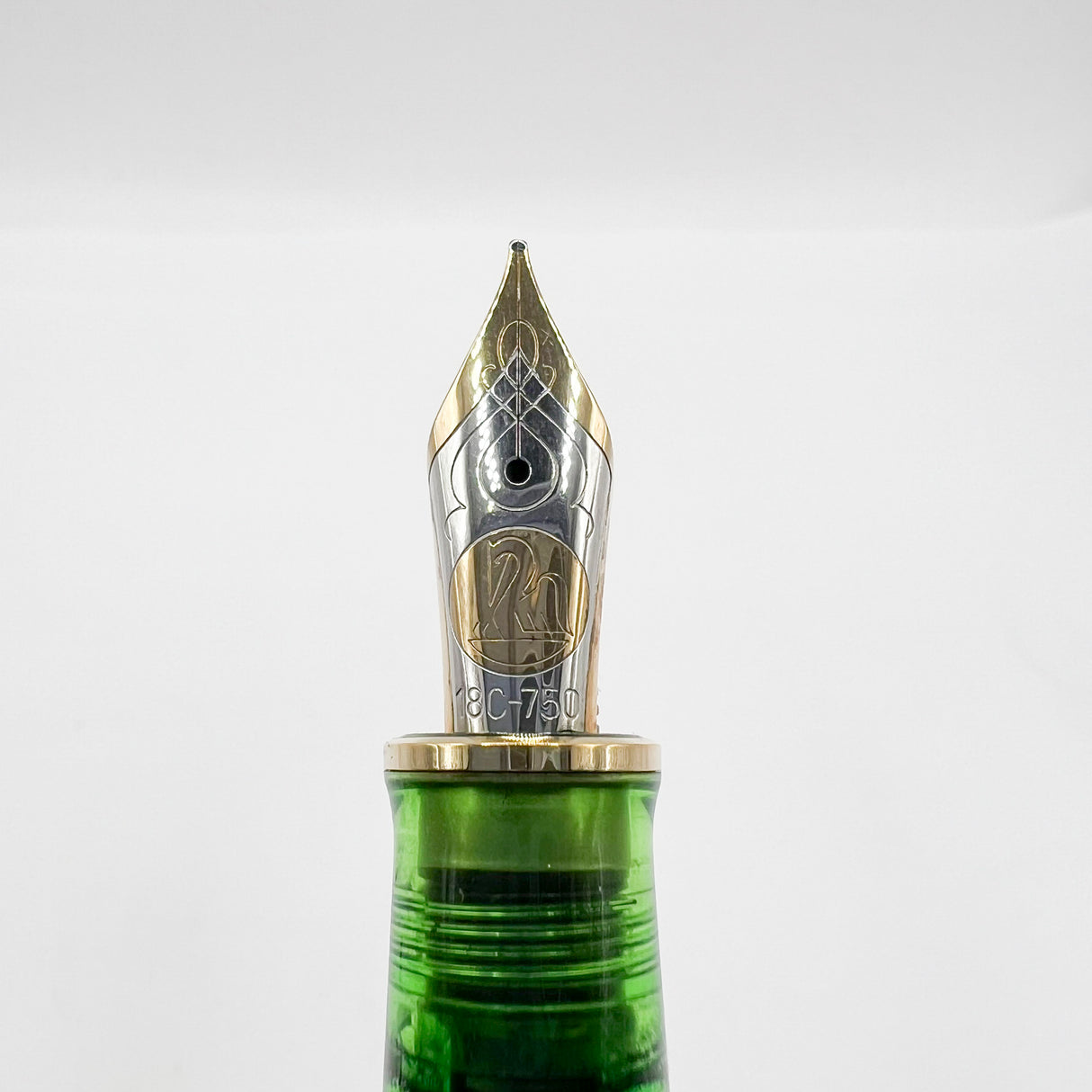 Pelikan M800 - The Original Transparent Green Demonstrator Limited Edition Fountain Pen (Circa 1995) - Semi-Flex Medium 18C Gold Nib