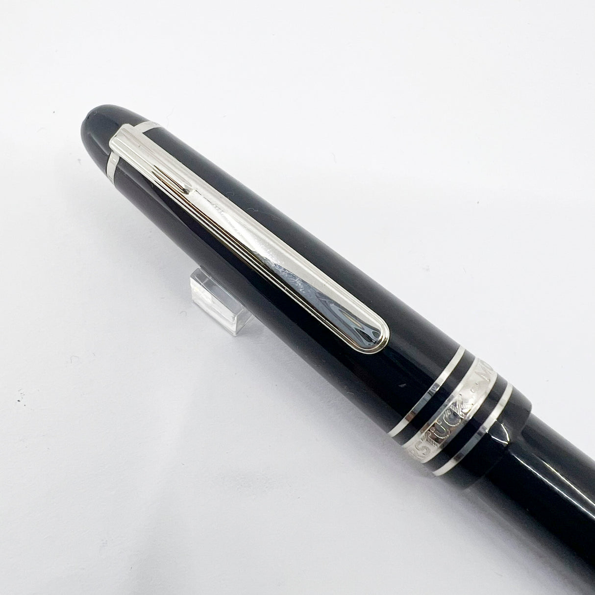 Montblanc P145 Classique Platinum Plated Trim Fountain Pen - Medium 14kt Gold Nib