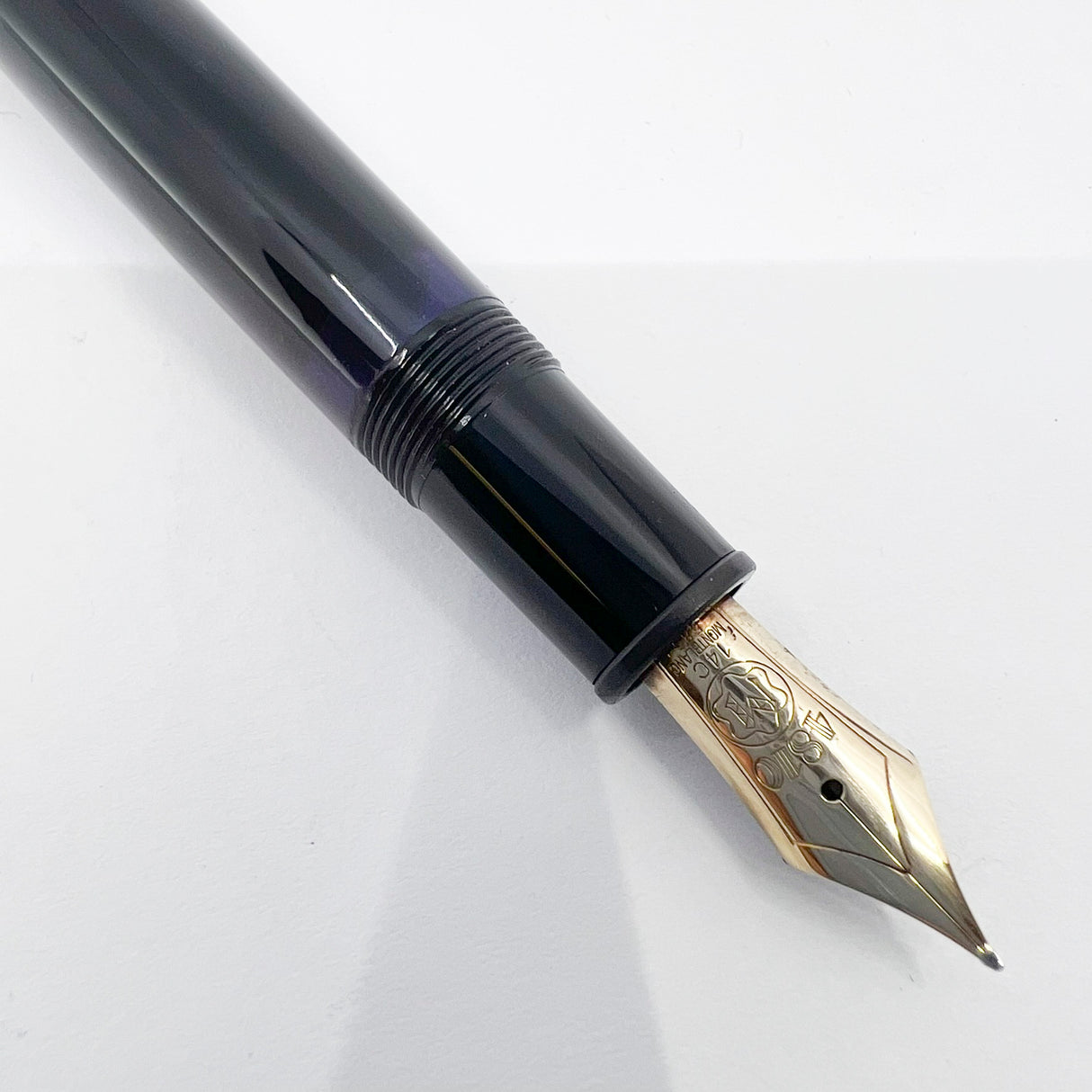 Montblanc Black Resin Meisterstuck #146 LeGrand Fountain Pen - Fine 14kt Gold Nib