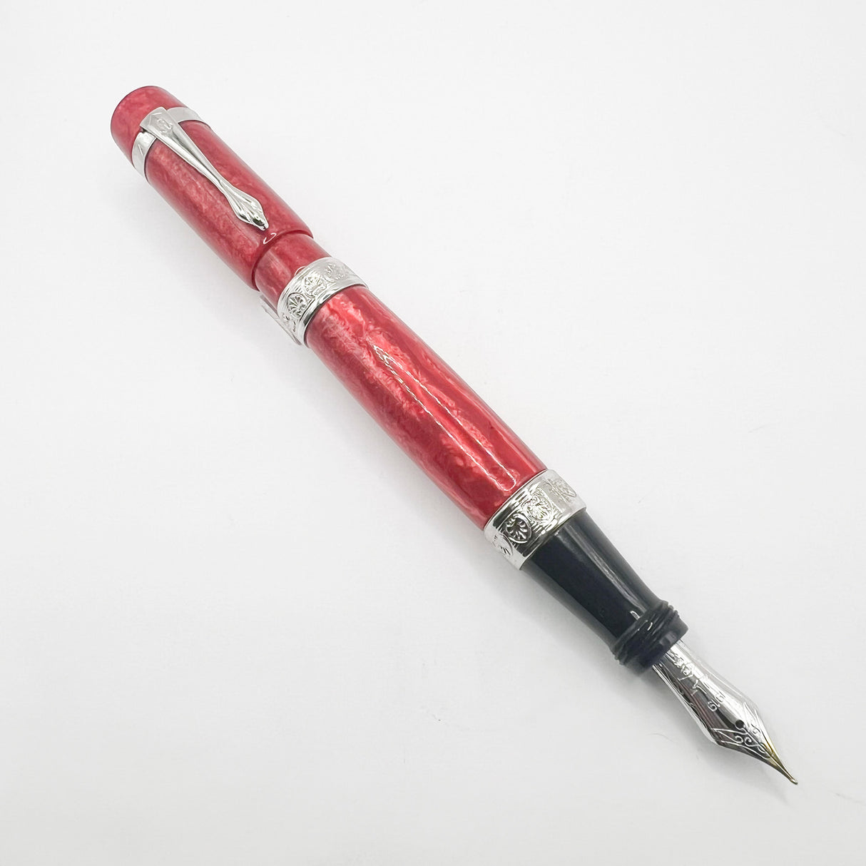 Ancora (Italy) Striated Lustrous Red Perla Fountain Pen - Flexible Medium 18kt Gold Nib