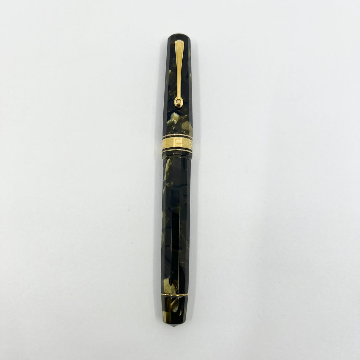 OMAS Paragon Green Saft Celluloid Fountain Pen - Flexible Medium 18kt Gold Nib