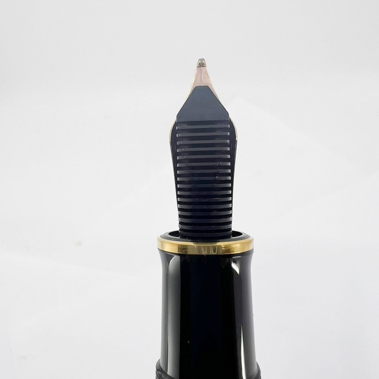 Pelikan M800 Souveran Burnt Orange Fountain Pen - Medium 18kt Gold Nib