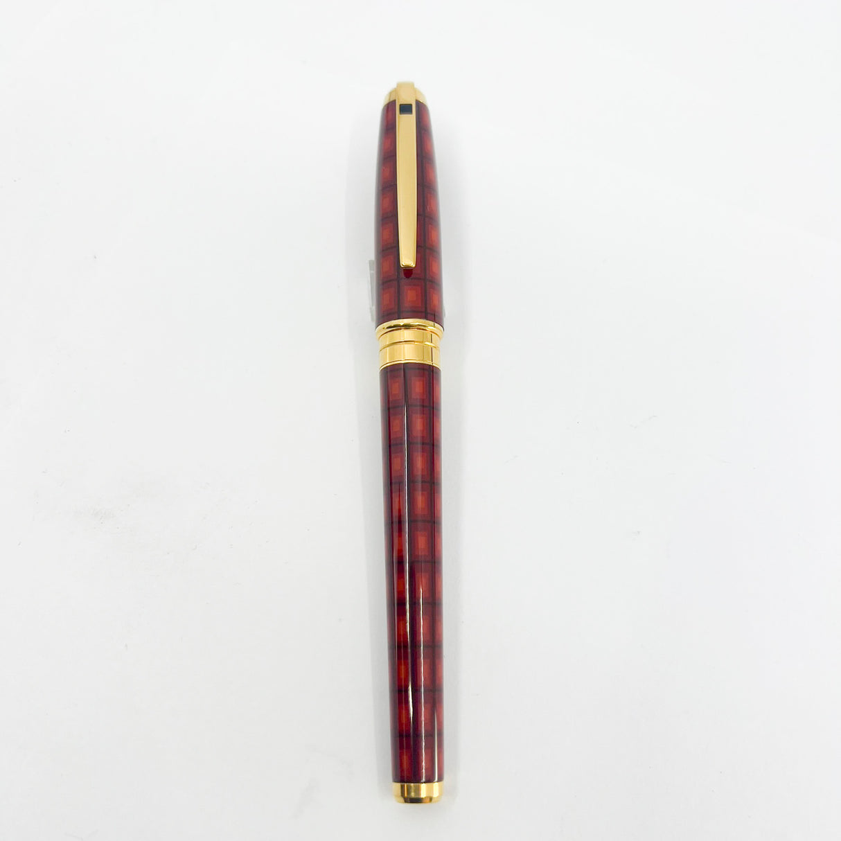S.T. DuPont Orpheo Vertigo Laque de Chine Fountain Pen - Medium 18kt Gold Nib