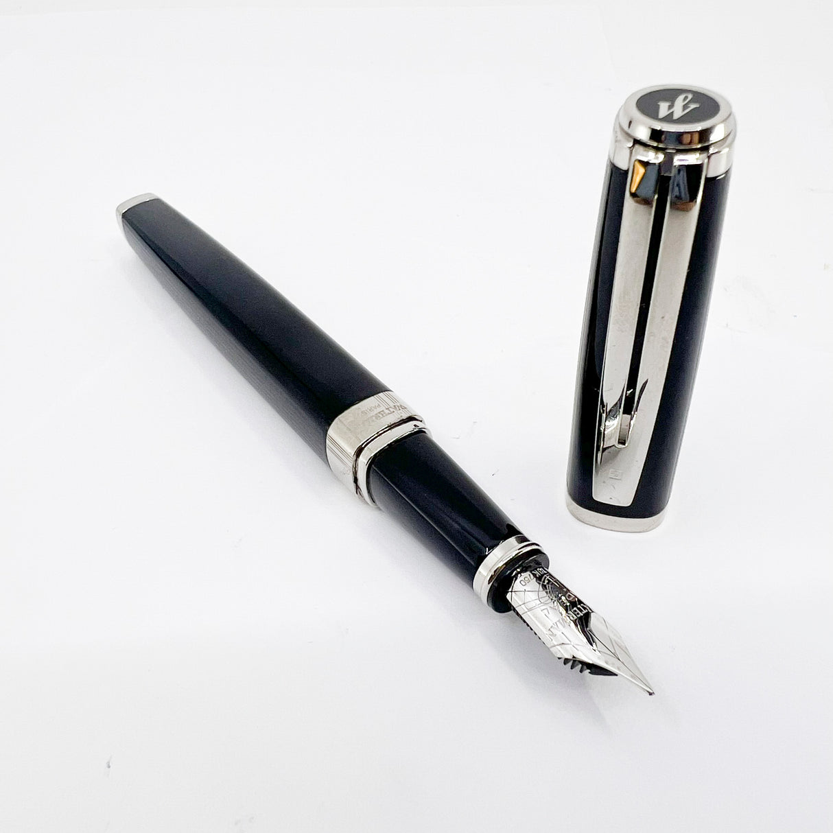 Waterman Oversized Exception Black Fountain Pen - 4-Sided Body with 2 Sides of Charcoal Stripes - Medium 18kt Gold Nib