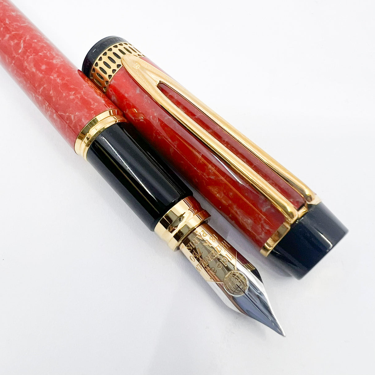 Waterman Patrician Red Coral Marble Fountain Pen- Fine 18kt Gold Nib