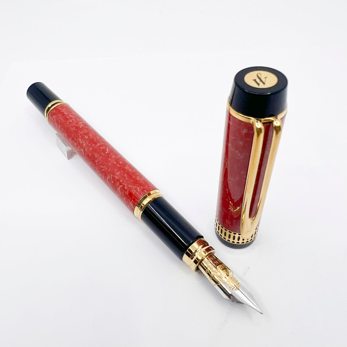 Waterman Patrician Red Coral Marble Fountain Pen- Fine 18kt Gold Nib