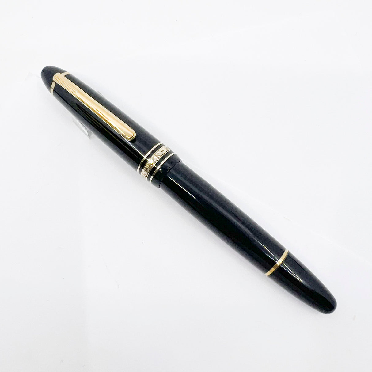 Montblanc Meisterstuck Black Resin #146 LeGrand Fountain Pen - Broad 14kt Gold Nib