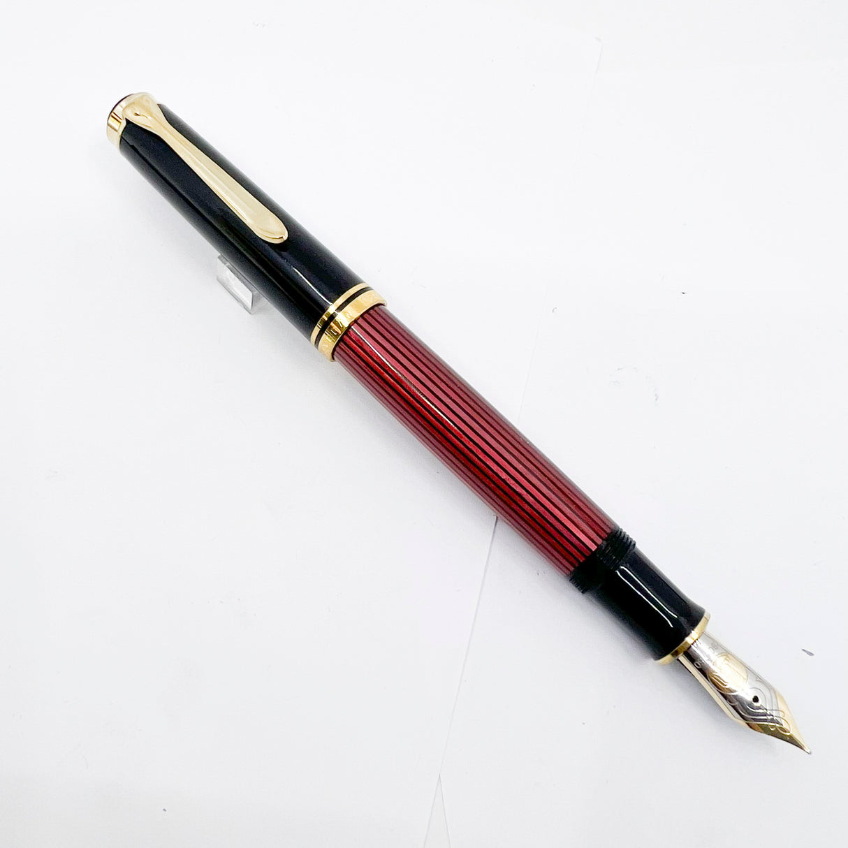 Pelikan M800 Black/Red Striped Fountain Pen - The Original! - Medium 18kt Gold Nib