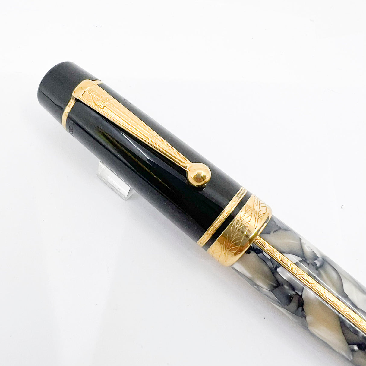 Montblanc Alexandre Dumas Writer Series Limited Edition Fountain Pen (Incorrect Signature) - Medium 18kt Gold Nib