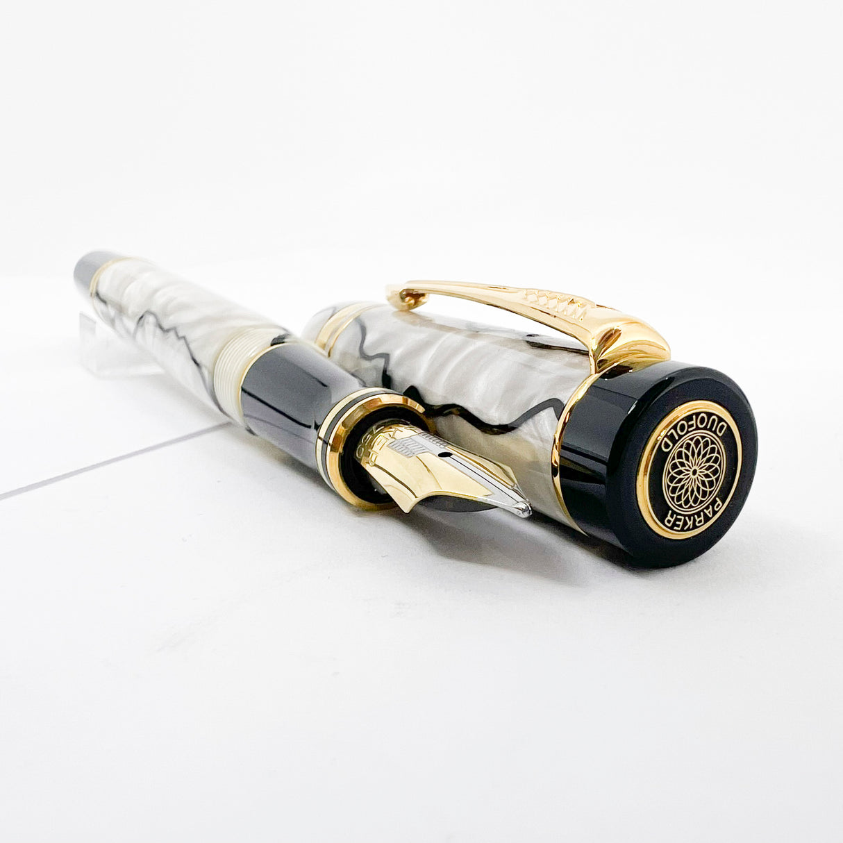 Parker Duofold International Lustrous Pearl & Black Fountain Pen - Medium 18kt Gold Nib