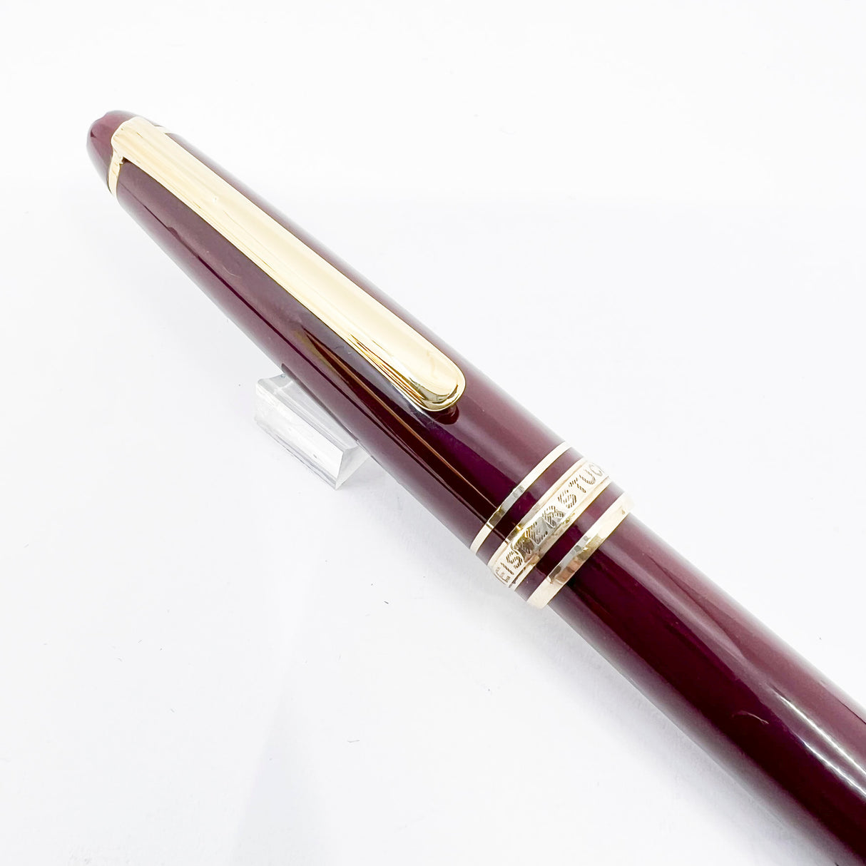 Montblanc #144 Bordeaux Resin Fountain Pen - Fine 14kt Gold Nib