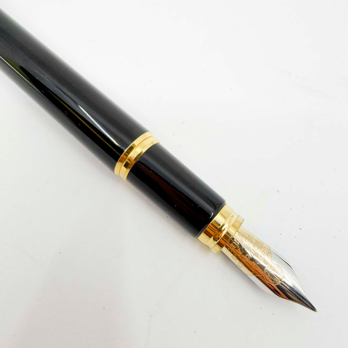 Waterman Man 100 Fountain Pen - Fine 18kt Gold Nib