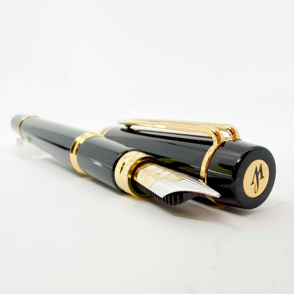 Waterman Man 100 Fountain Pen - Fine 18kt Gold Nib