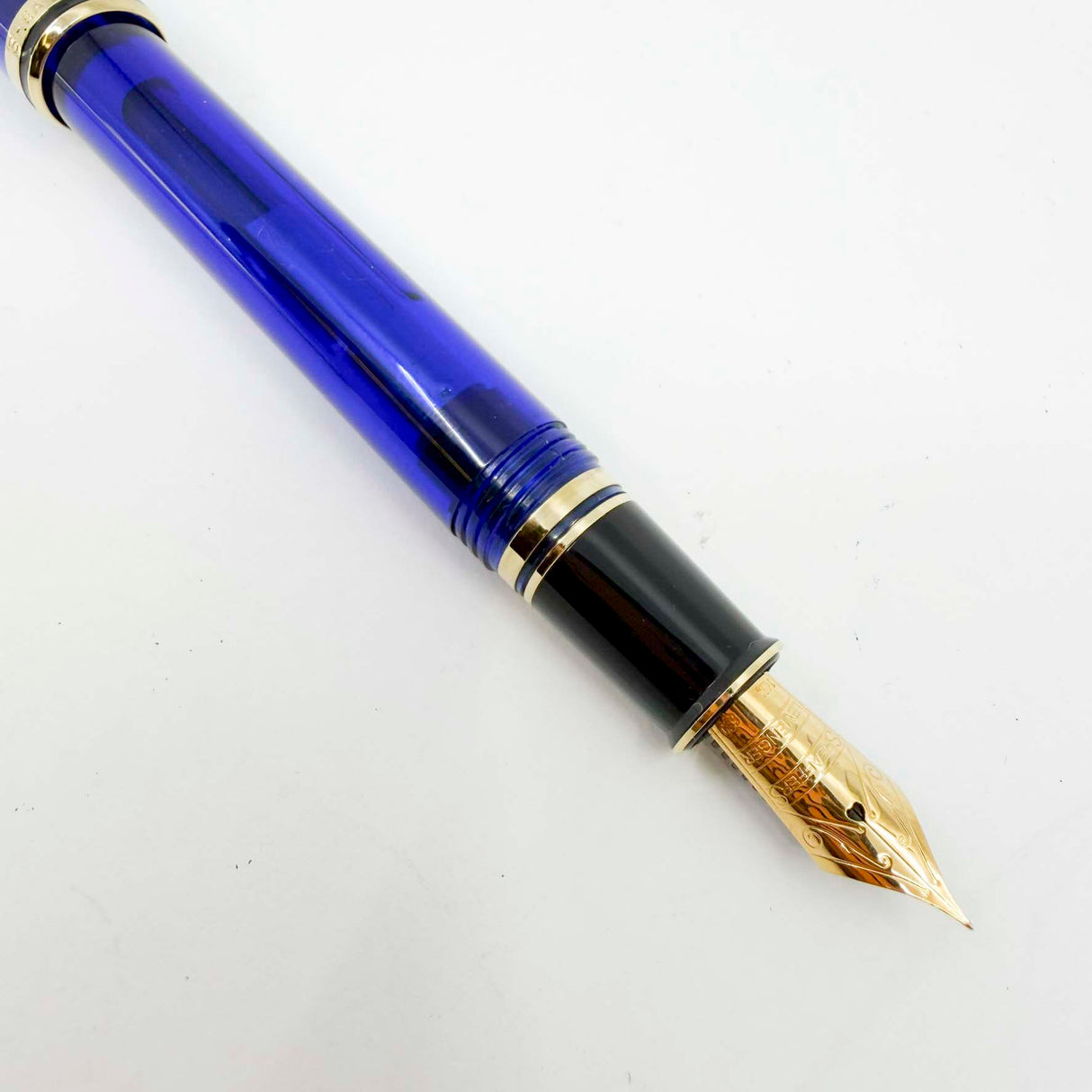 Sheaffer for Levenger Translucent Mediterranean Blue Connaisseur Fountain Pen - Fine 14kt Gold Nib