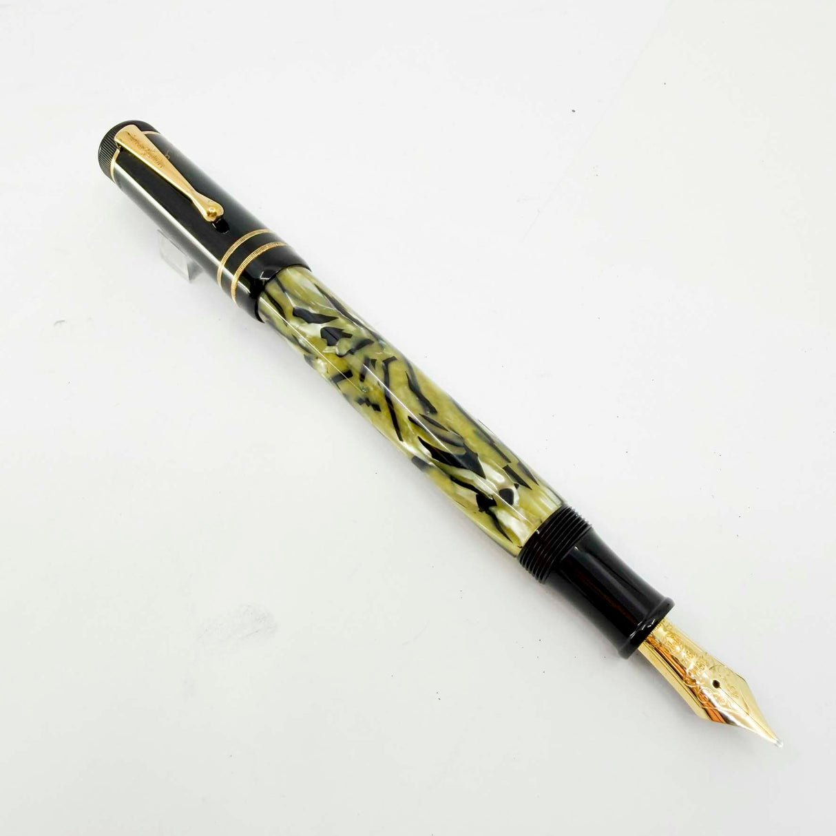 Montblanc Oscar Wilde Writer Series Limited Edition 3- PIECE SET - Medium 18kt Gold Nib