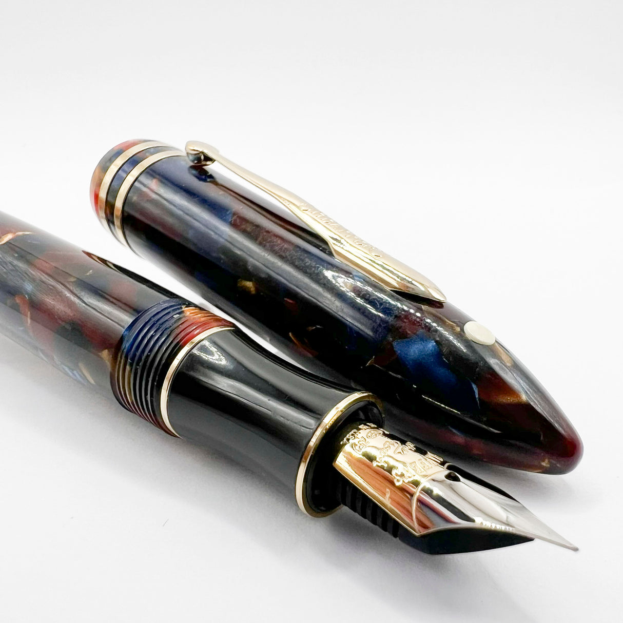 Sheaffer Aspen Balance Special Edition Fountain Pen - Extra Fine 18kt Gold Nib