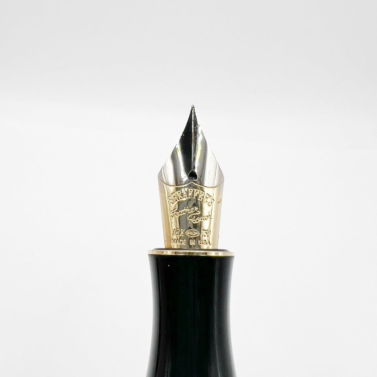 Sheaffer Aspen Balance Special Edition Fountain Pen - Extra Fine 18kt Gold Nib