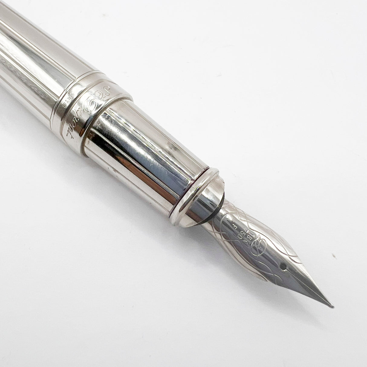 S. T. Dupont Orpheo (Largest Size) Palladium Plated Fountain Pen - Fine 18kt Gold Nib