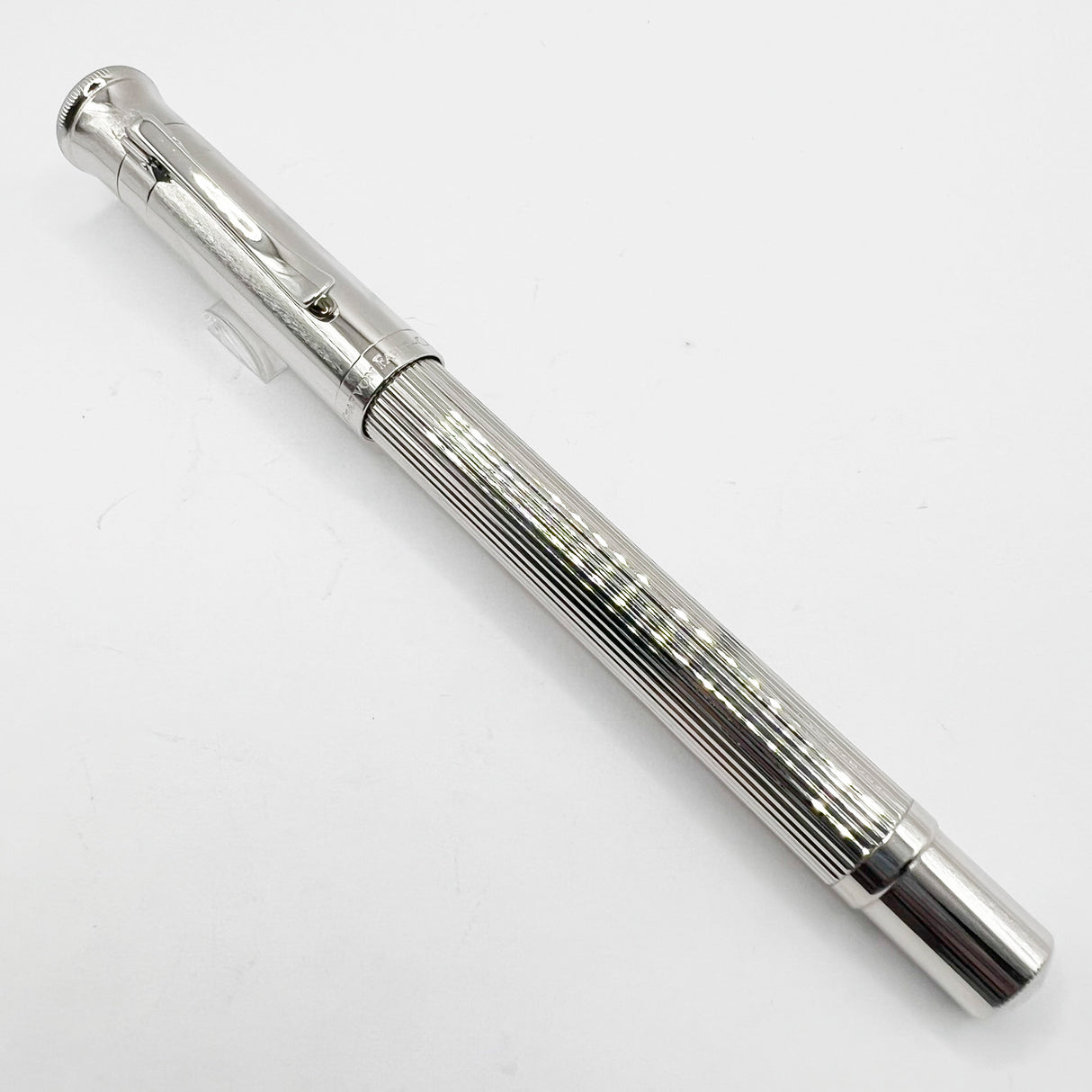 Graf von Faber Castell Platinum-Plated Classic Fountain Pen - Fine 18kt Gold Nib