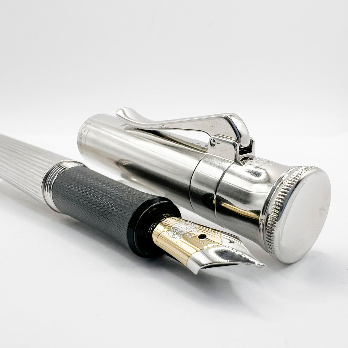 Graf von Faber Castell Platinum-Plated Classic Fountain Pen - Fine 18kt Gold Nib