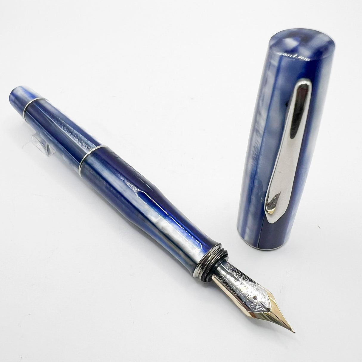 Stipula Duetto Pacific Blue Fountain Pen - Fine 18kt Gold Nib