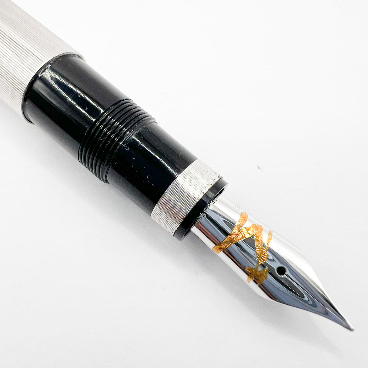 OMAS Large Ogiva Style Richard Hennessy Cognac Special Edition Fountain Pen - Medium 18kt Gold Nib