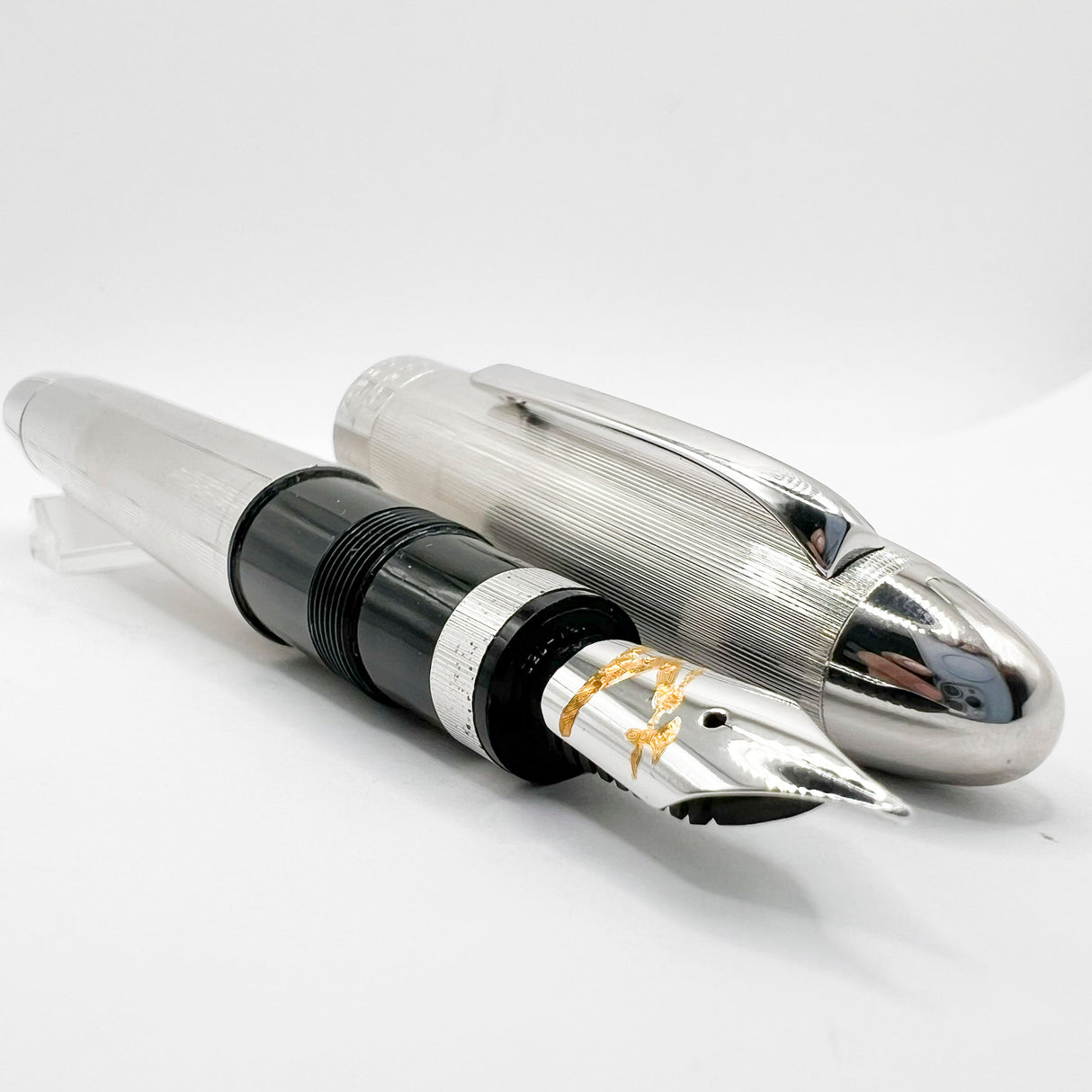 OMAS Large Ogiva Style Richard Hennessy Cognac Special Edition Fountain Pen - Medium 18kt Gold Nib