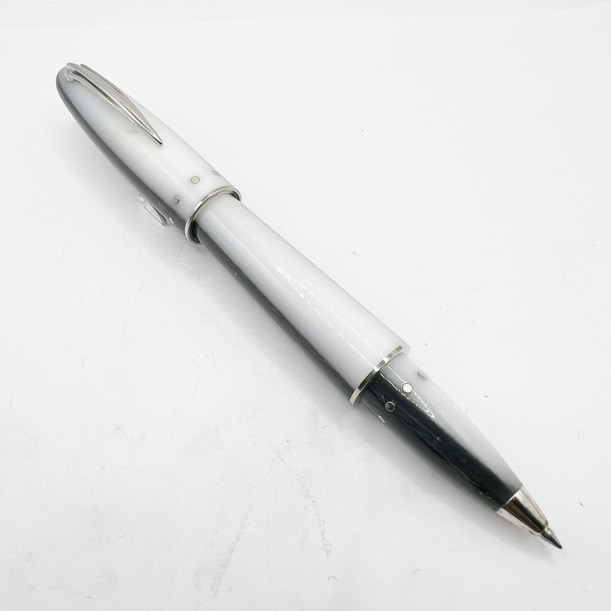 Nettuno (Italy) "Shark" Oversized Convertible Rollerball/Ballpoint Limited Edition # 31/400