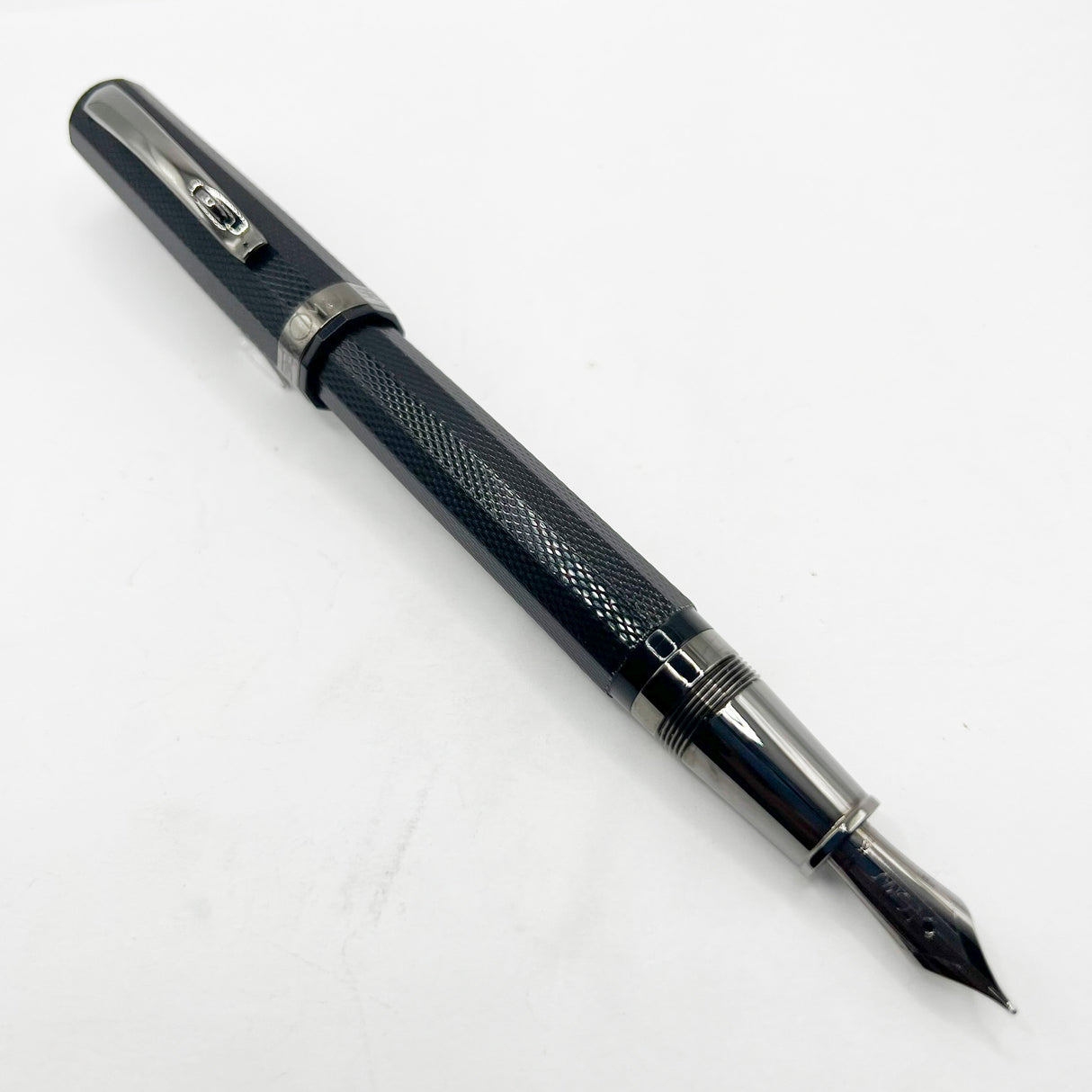 OMAS Arte Italiana "Noir" Large Paragon Guilloche Fountain Pen - Medium 18kt Gold Nib