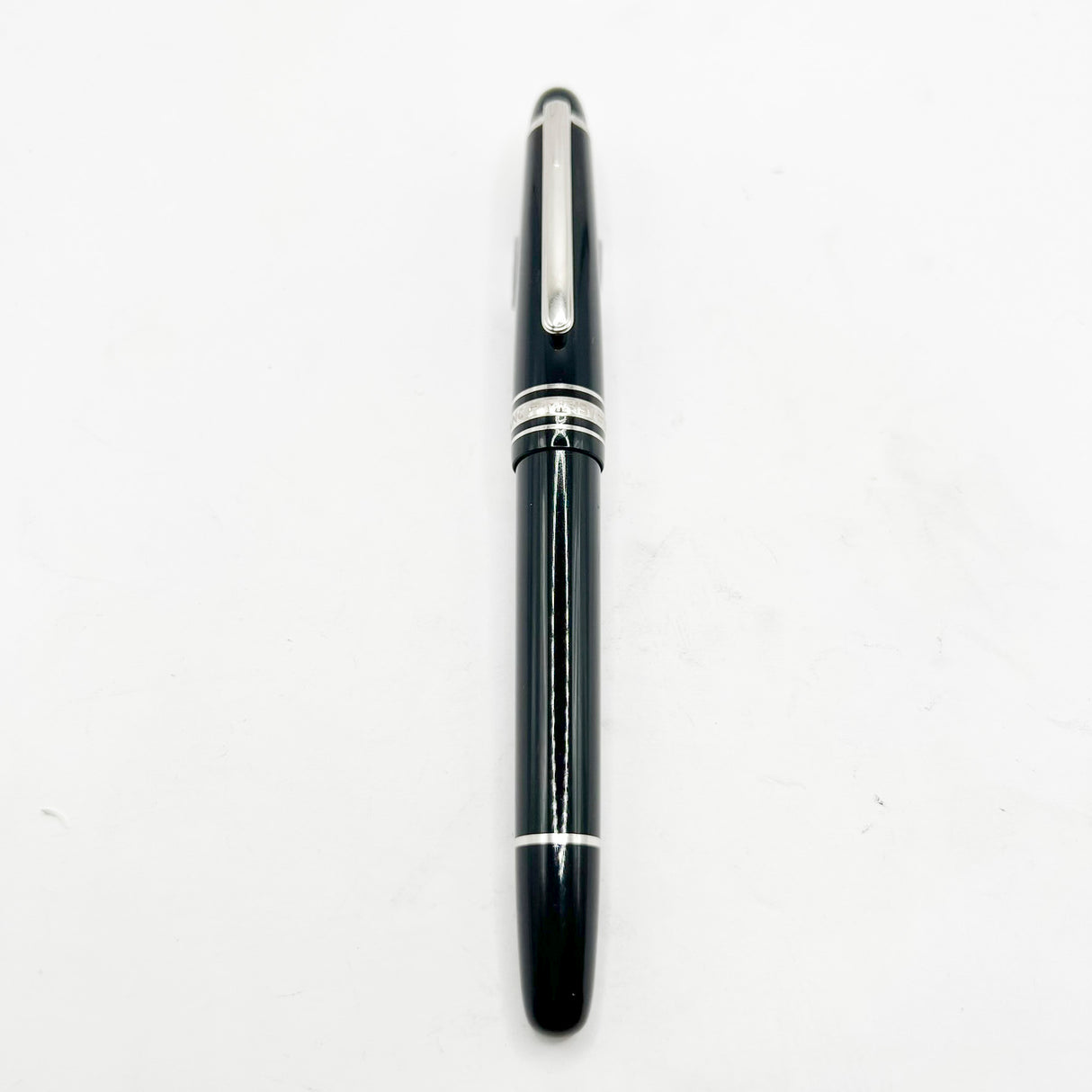 Montblanc Meisterstuck Black Resin #145 Classique Platinum-Plated Trim Fountain Pen - Medium 14kt Kt Gold Nib